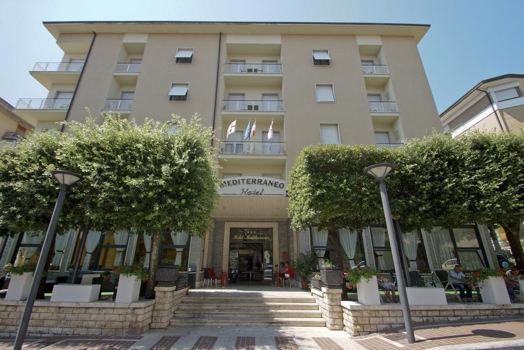 Hotel Mediterraneo تْشيانشانو  تيرمي المظهر الخارجي الصورة